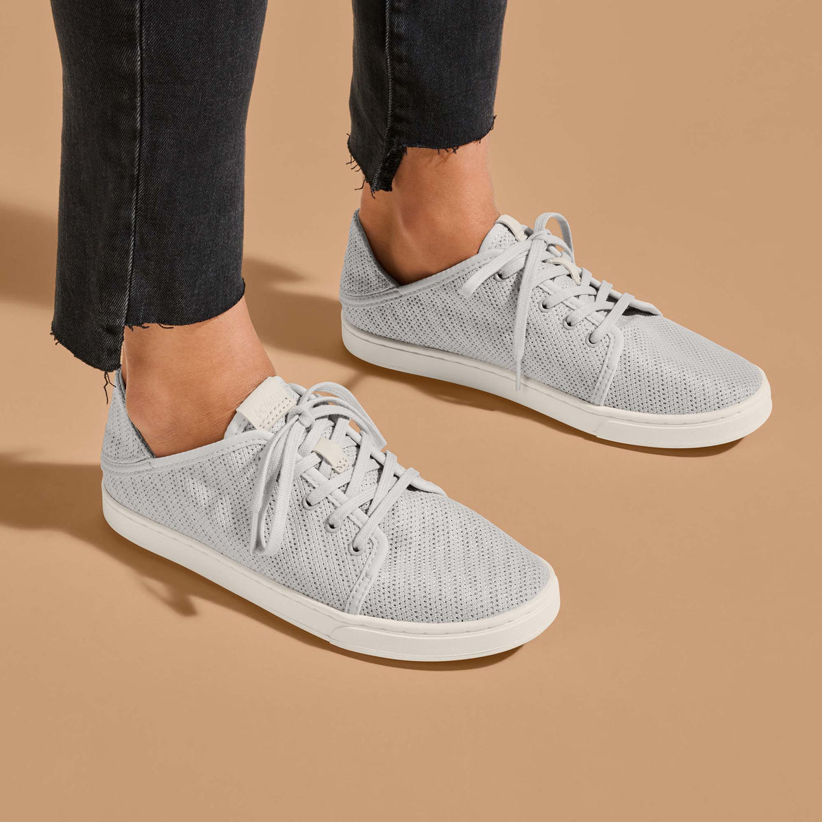 OluKai | OluKai Pehuea Lī Women's Sneakers - Mist Grey