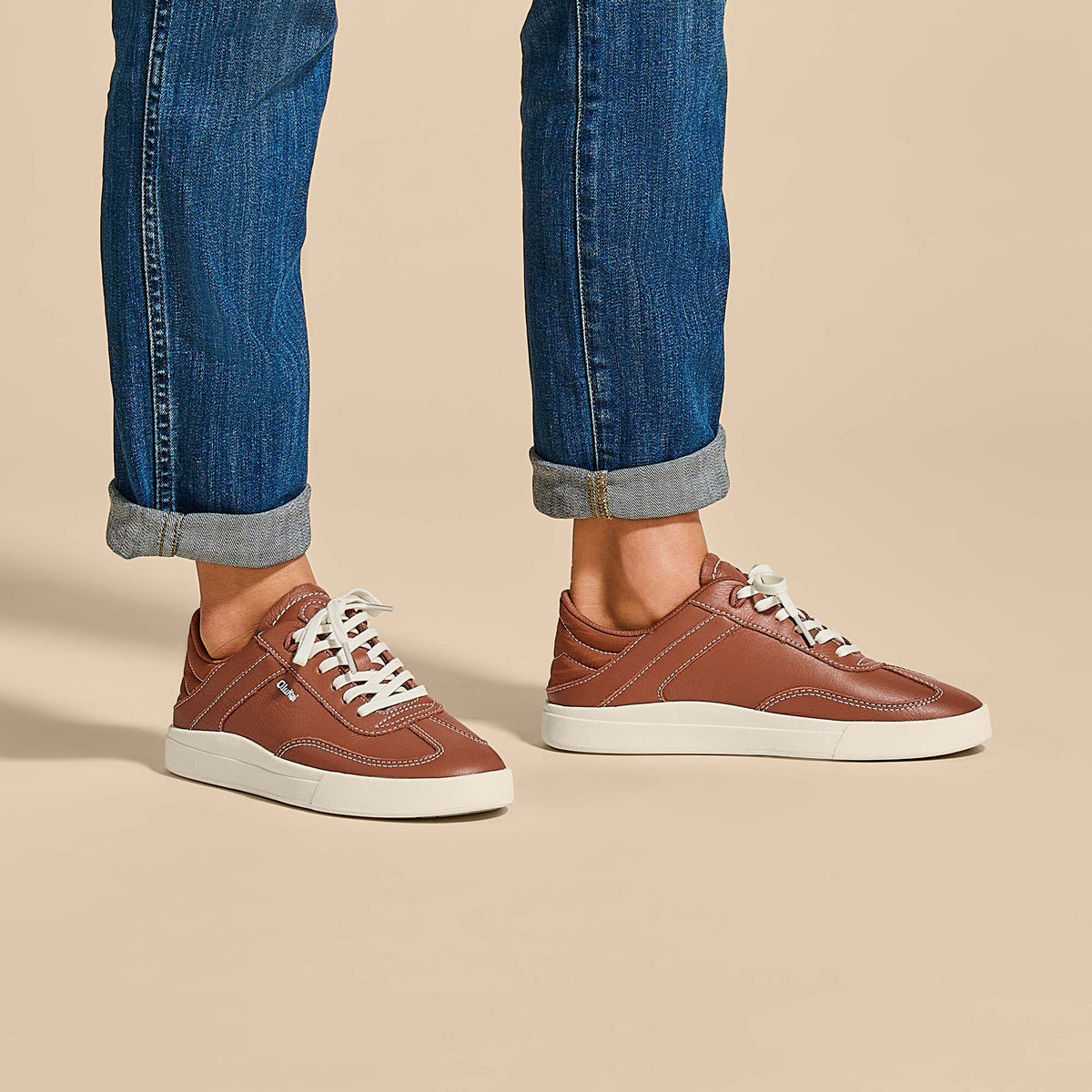 OluKai | Hā‘upu Women’s Leather Sneakers - Fox