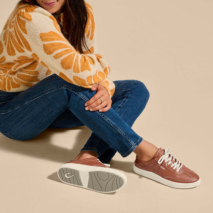 OluKai | Hā‘upu Women’s Leather Sneakers - Fox
