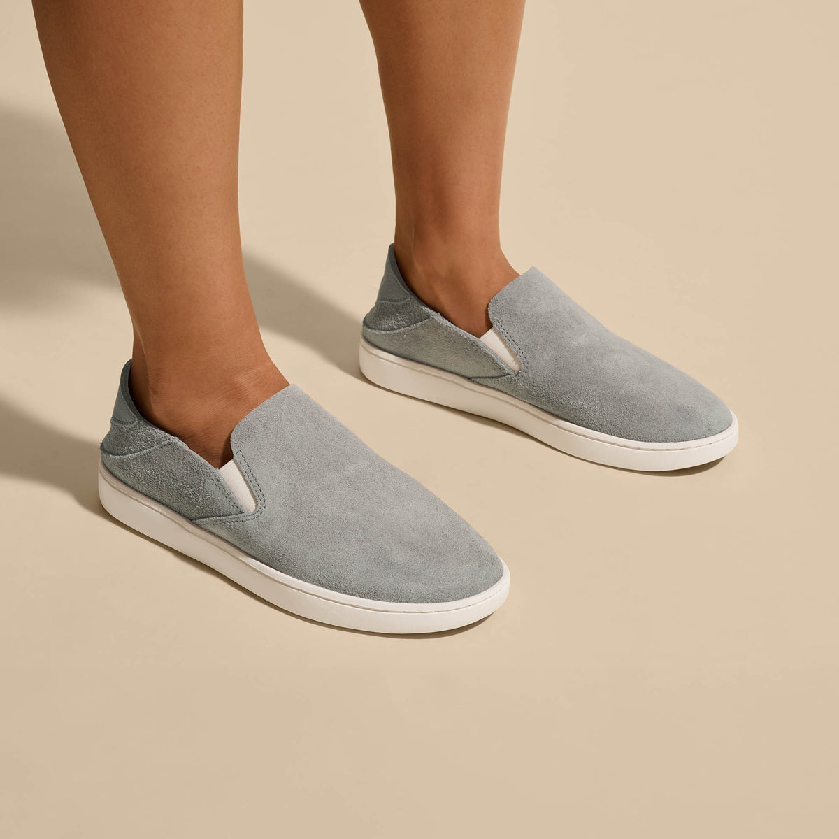 OluKai | Pehuea Luxe Women’s Suede Shoes - Ash