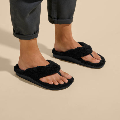 OluKai | Kīpe'a Heu Women‘s Flip Flop Slippers - Black