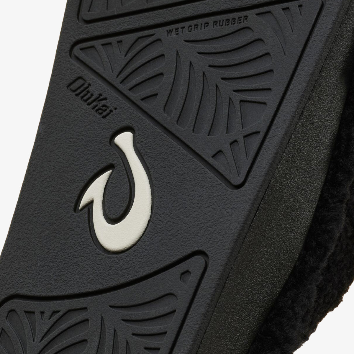 OluKai | Kīpe'a Heu Women‘s Flip Flop Slippers - Black