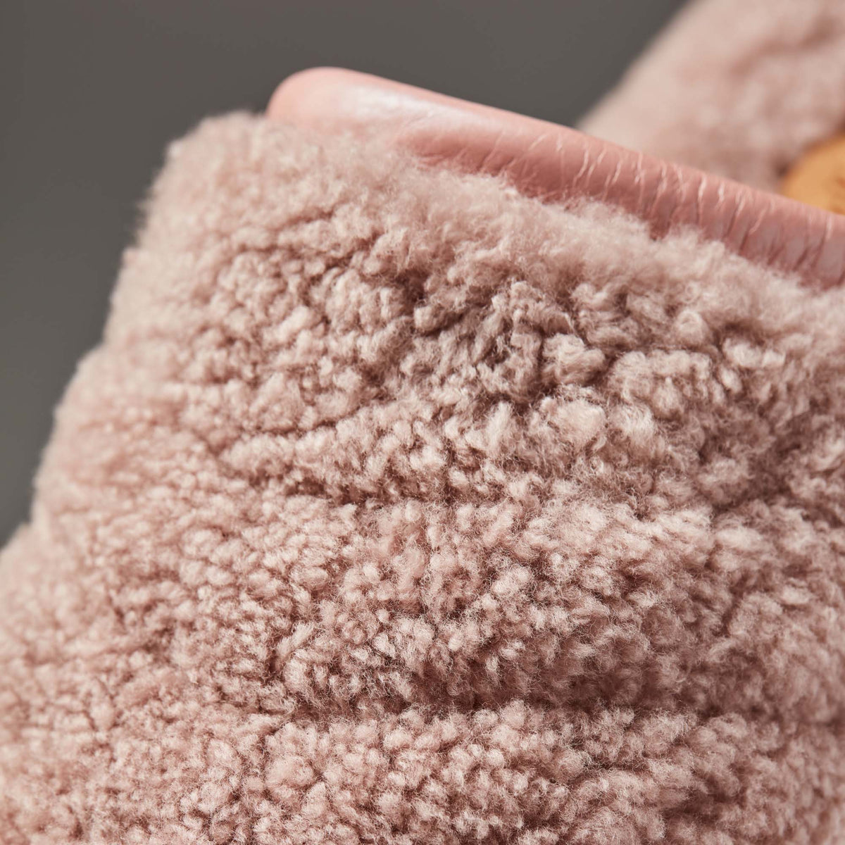 OluKai | Pūpū Mua Women’s Shearling Mule Slipper - Pink Sea Salt