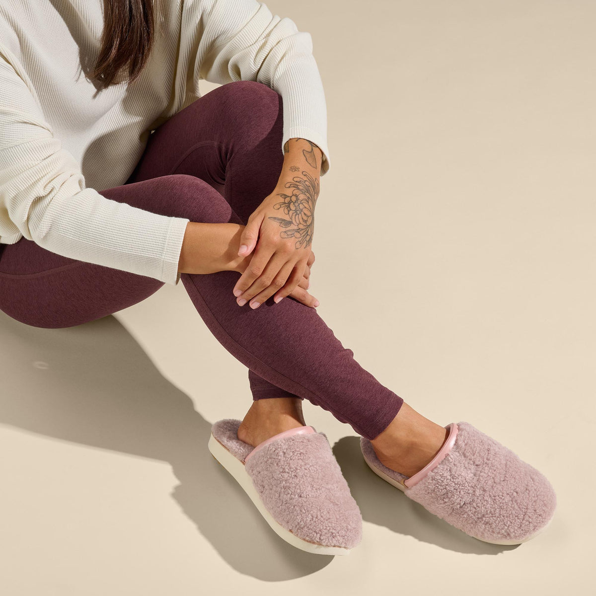 OluKai | Pūpū Mua Women’s Shearling Mule Slipper - Pink Sea Salt