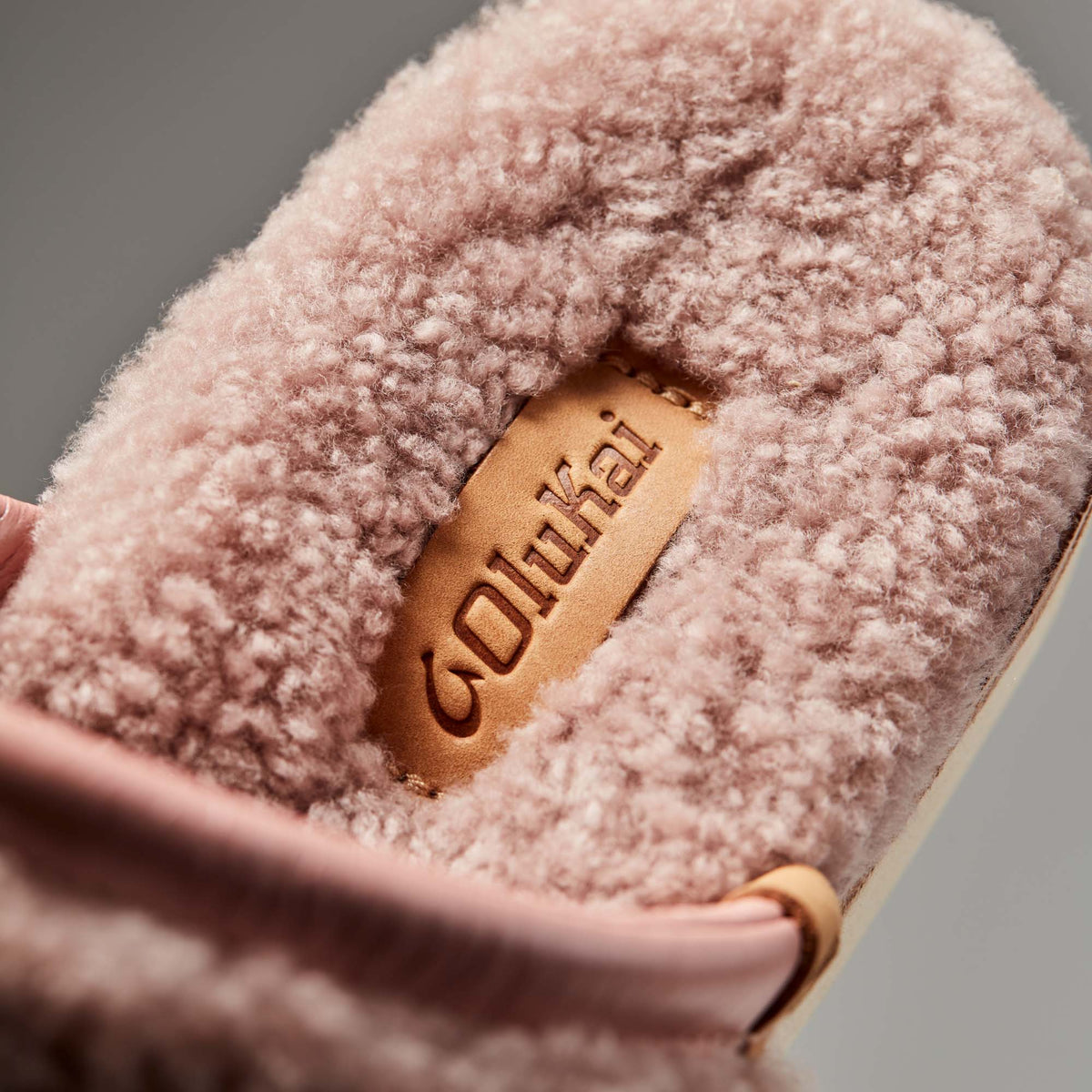 OluKai | Pūpū Mua Women’s Shearling Mule Slipper - Pink Sea Salt