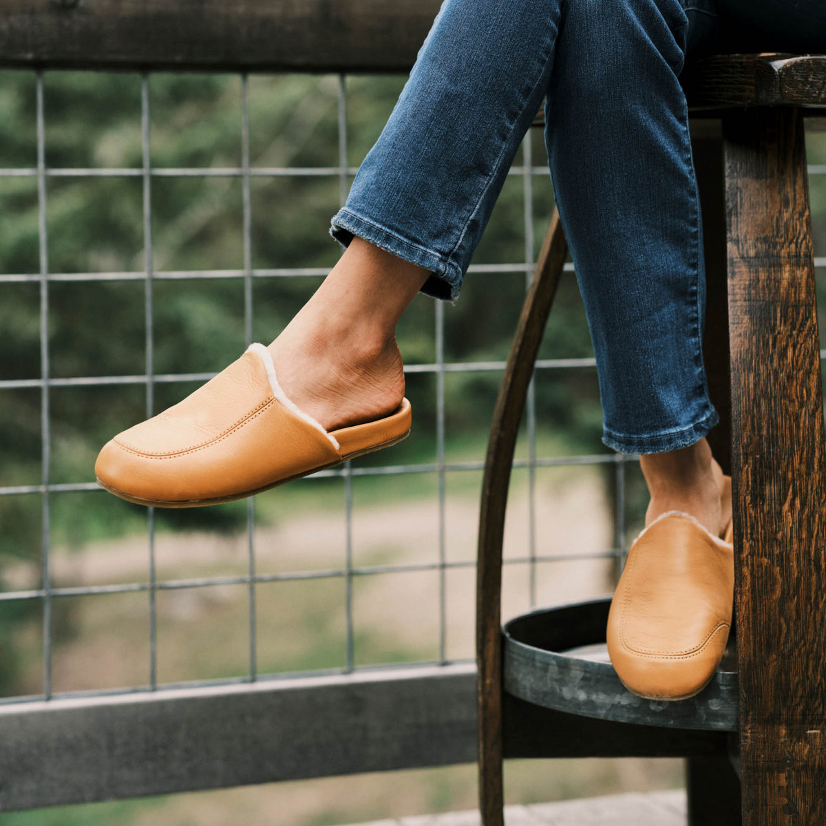 OluKai | Kōnea Women’s Leather Slipper Mules - Saddle