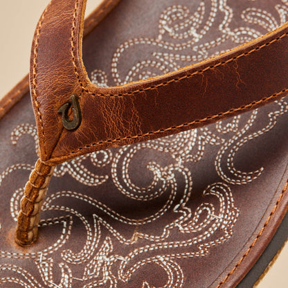 OluKai | Paniolo Women’s Leather Beach Flip Flops - Natural