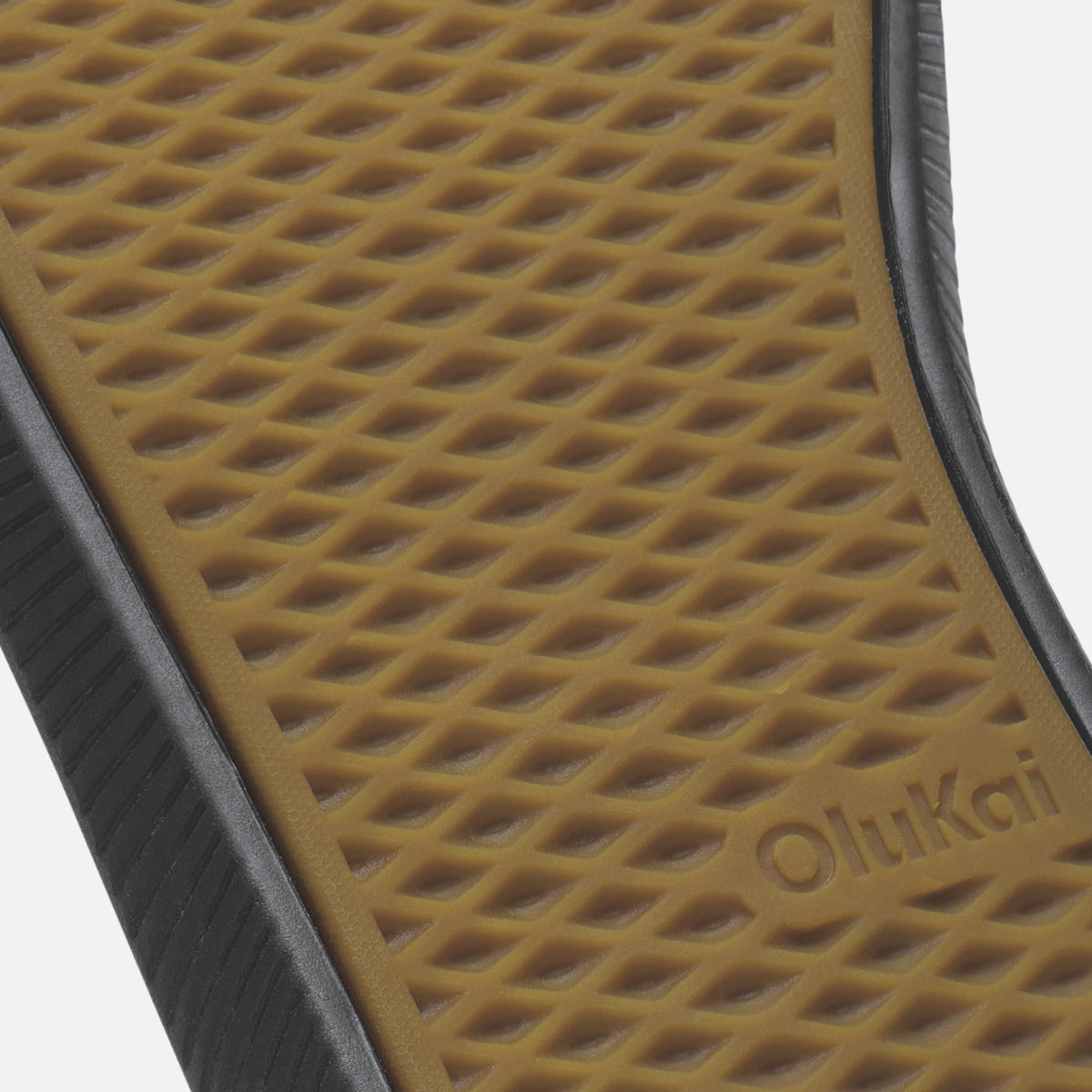 OluKai | Ulele - Black / Black