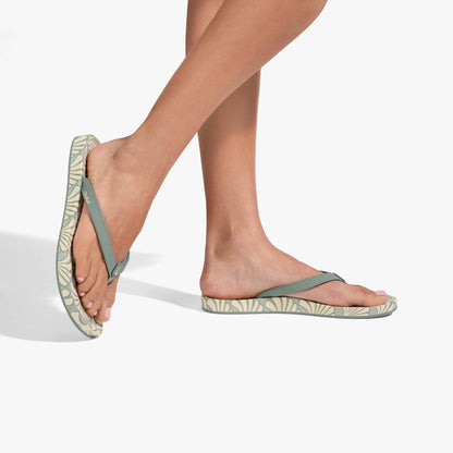 OluKai | ‘Uiki - Silver Pine / Pa‘i