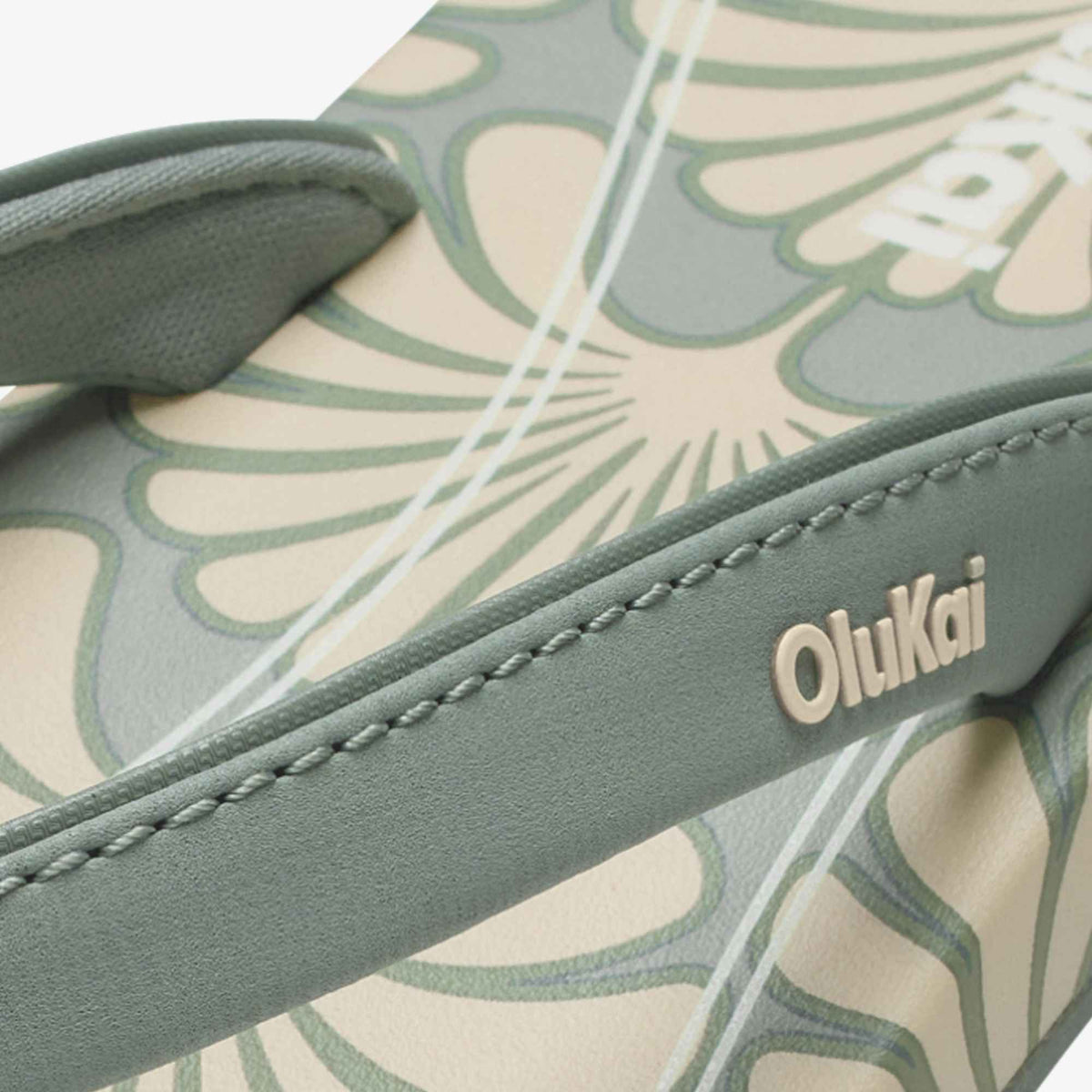 OluKai | ‘Uiki - Silver Pine / Pa‘i