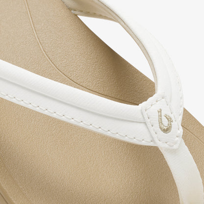 OluKai | Ho‘opio Malua - Bright White / Warm Sand