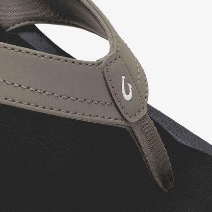 OluKai | ‘Ohana - Warm Taupe / Black