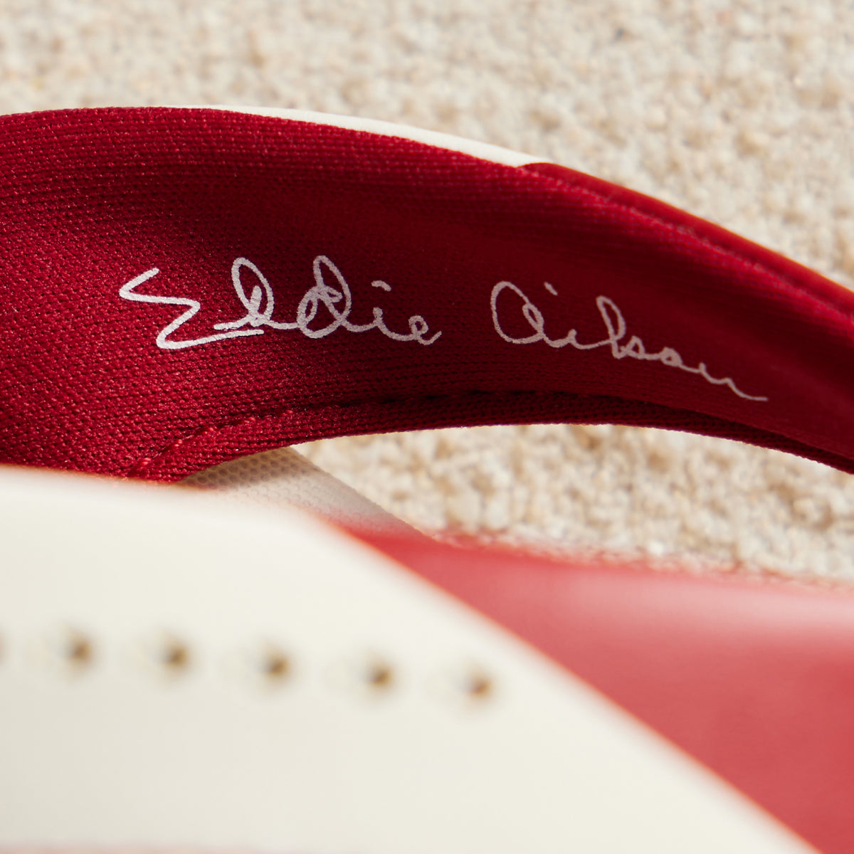 OluKai | Ulele - Off White / Deep Red
