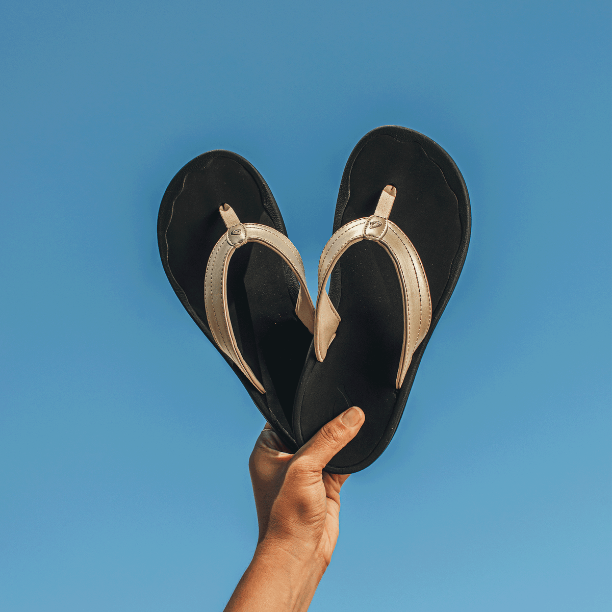 OluKai | OluKai ‘Ohana - Bubbly / Black | Women's Beach Sandals