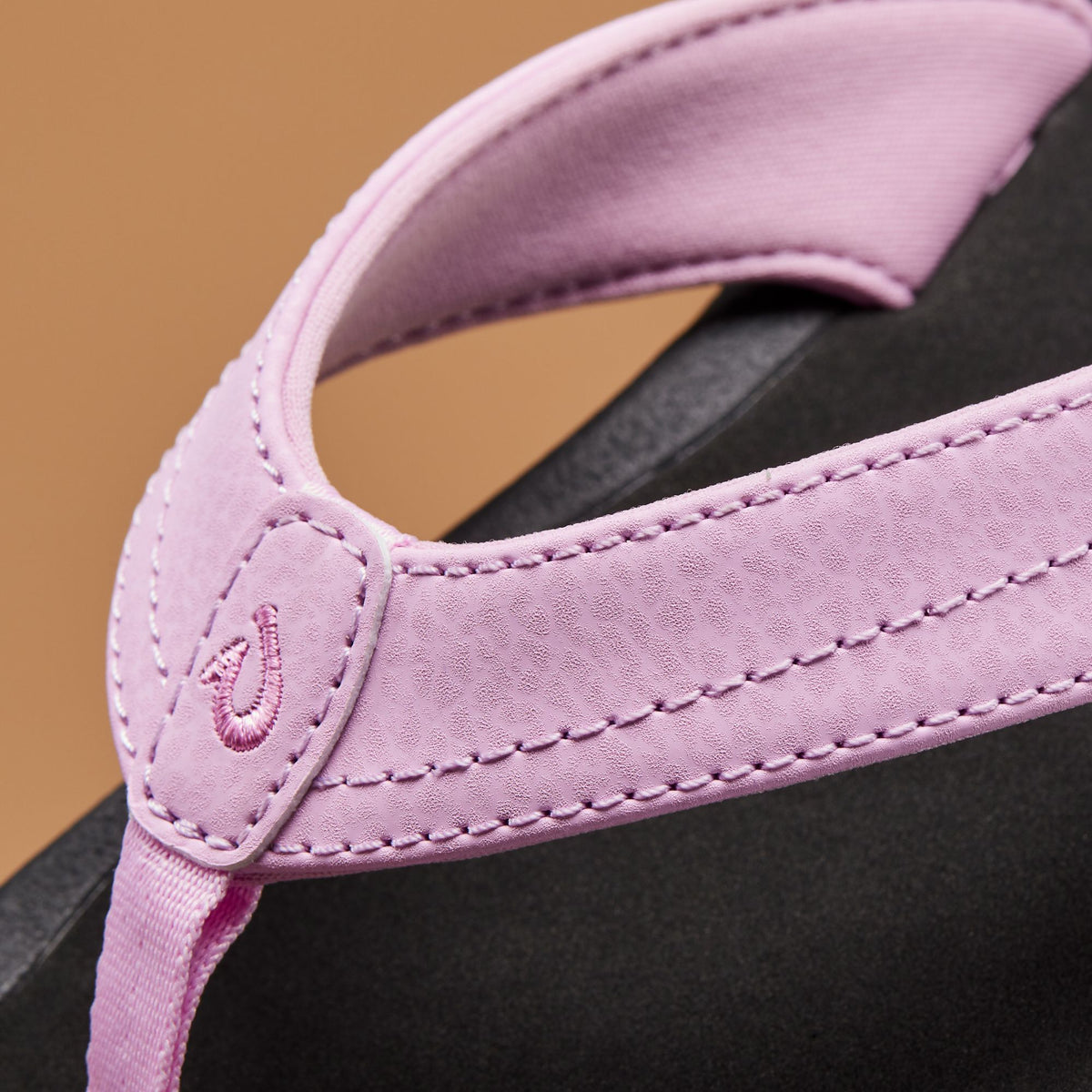 OluKai | ‘Ohana Women's Beach Sandals - Paradise Pink / Lava Rock