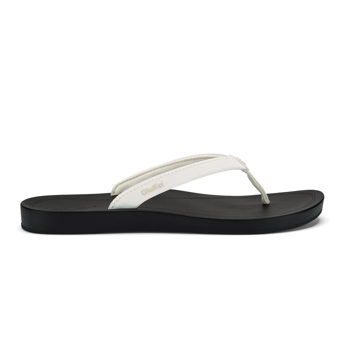 OluKai | ‘Uiki Women’s Everyday Beach Sandals - Bright White / Lava Rock
