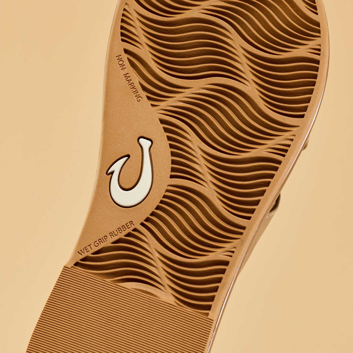 OluKai | La‘i Slide Women’s Slide Beach Sandals - Tan