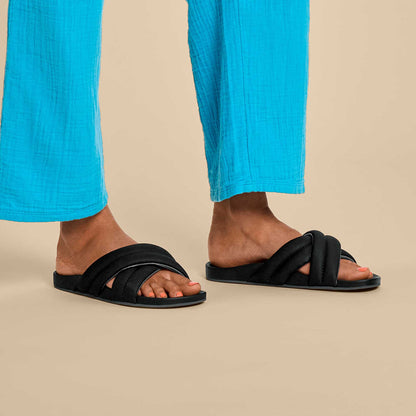 OluKai | Hila Women’s Beach Slide Sandals - Black