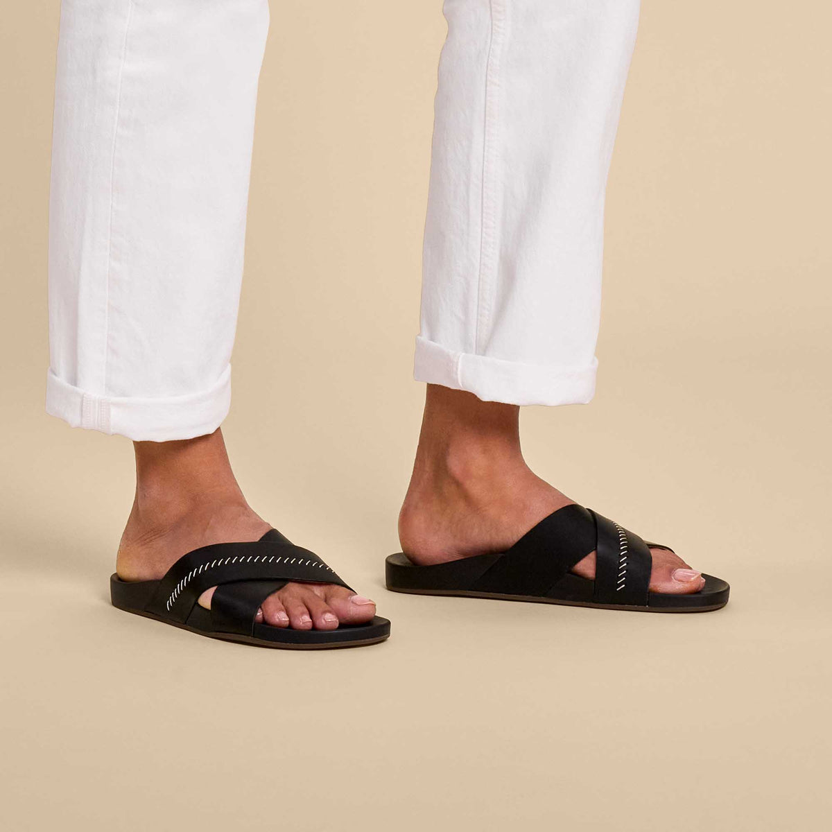 OluKai | Kipe‘a ‘Olu Women‘s Slide Sandals - Black