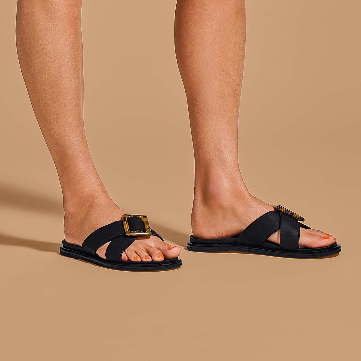 OluKai | La‘i Slide Women’s Slide Beach Sandals - Black