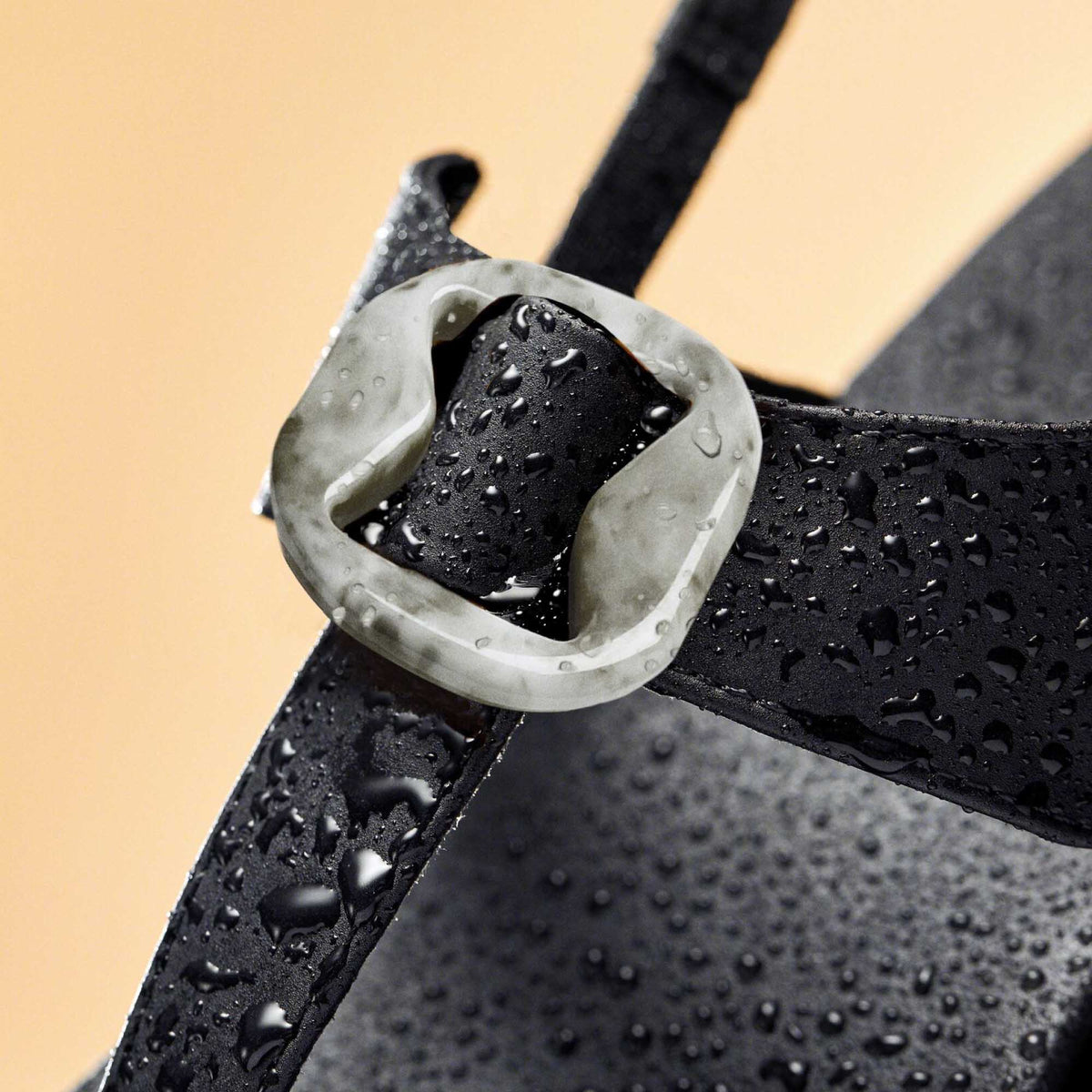 OluKai | La‘i T-Bar Women’s Strappy Sandals - Lava Rock