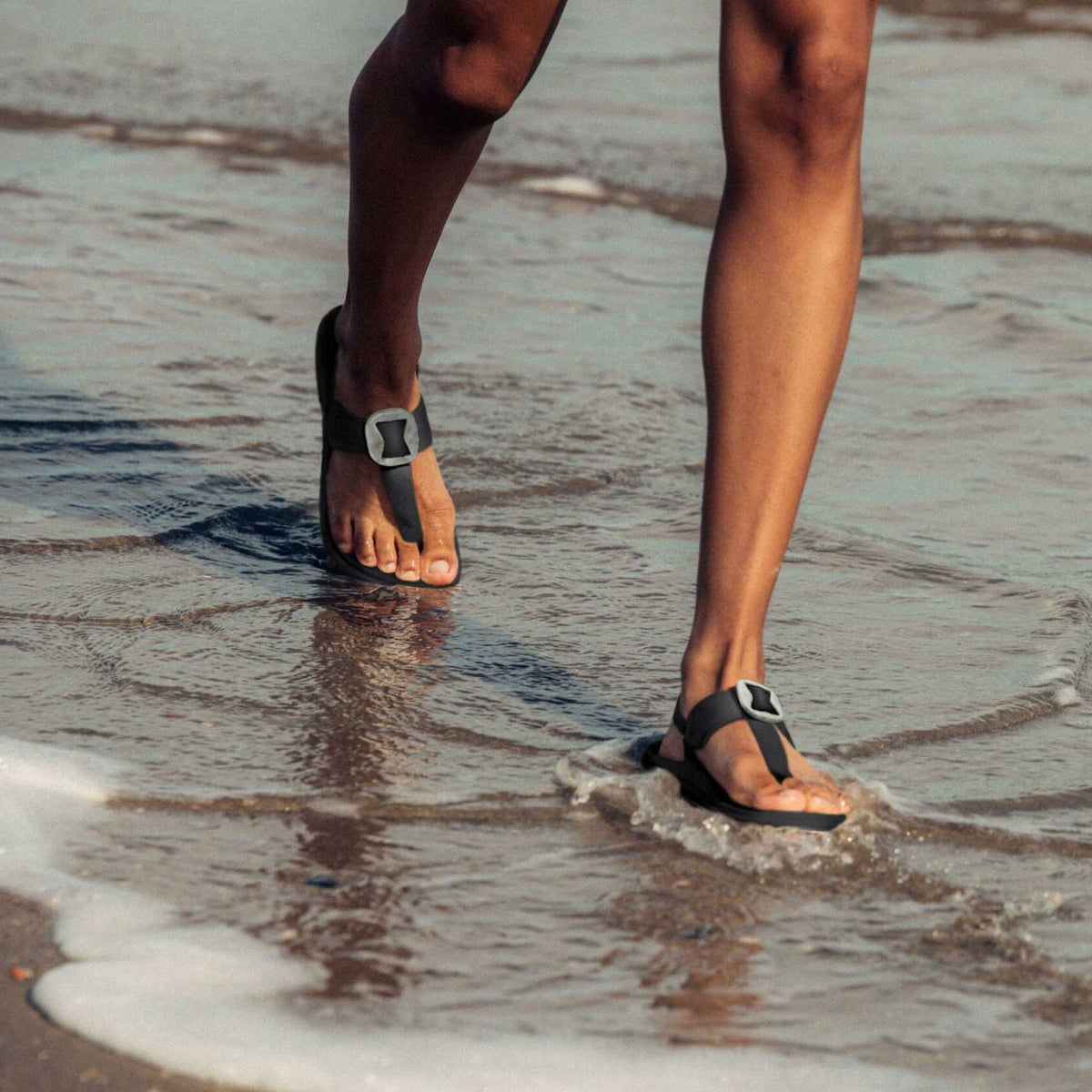 OluKai | La‘i T-Bar Women’s Strappy Sandals - Lava Rock