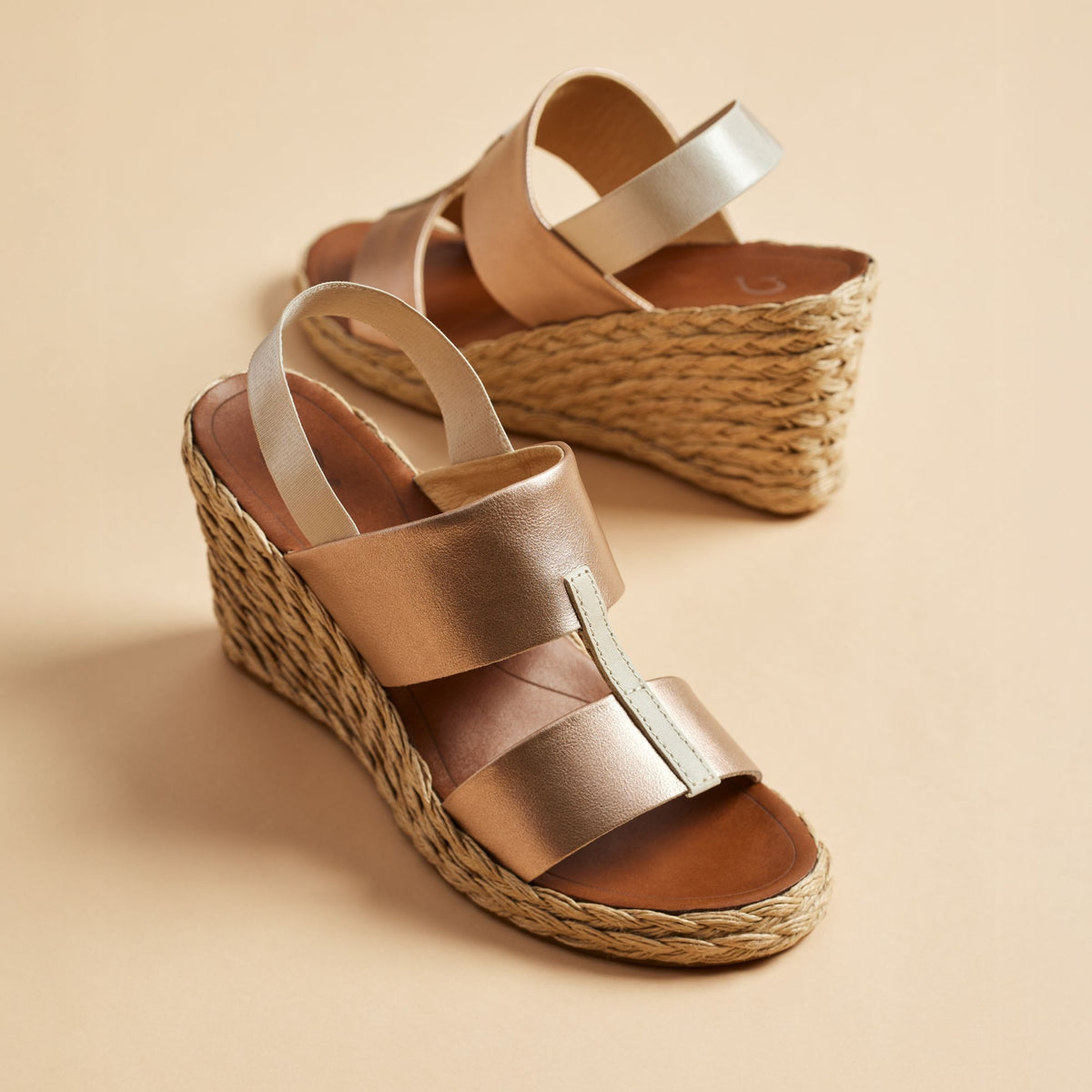 OluKai | Lile Wedge - Copper / Tan