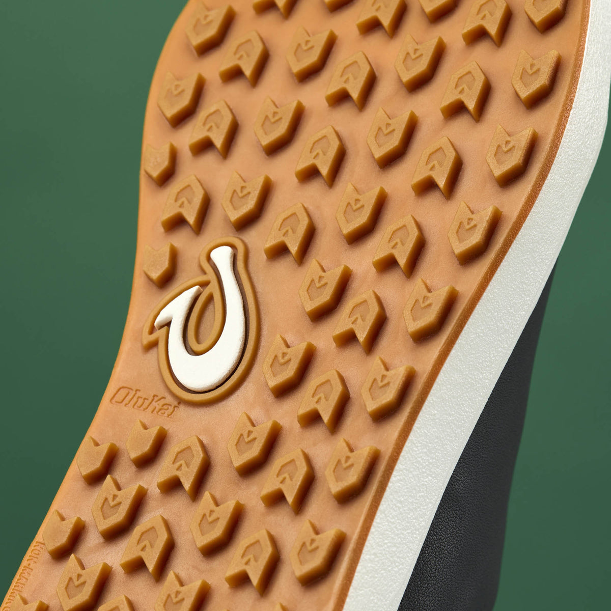 OluKai | Wailea Women’s Waterproof Leather Golf Shoes - Stone