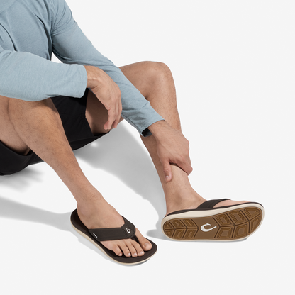 OluKai | 'Ahi Kai - Dark Java / Dark Java